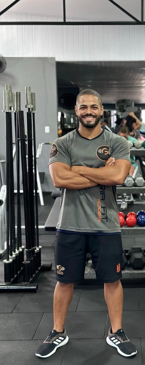 Thiago Soares — Personal Trainer e sócio